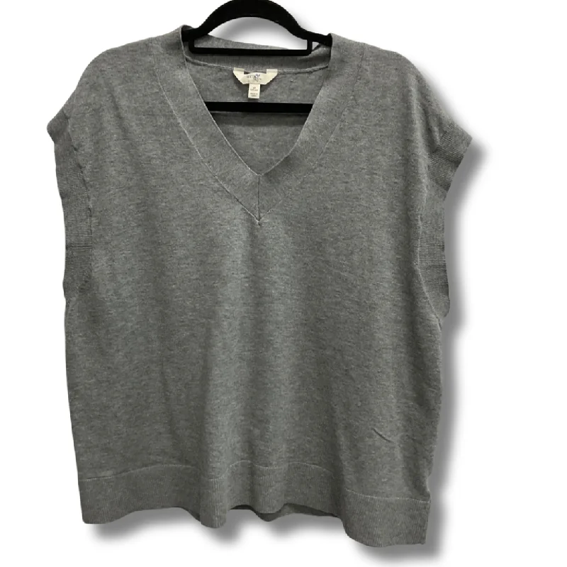 Top Short Sleeve Basic By Terra & Sky In Grey, Size: 1x